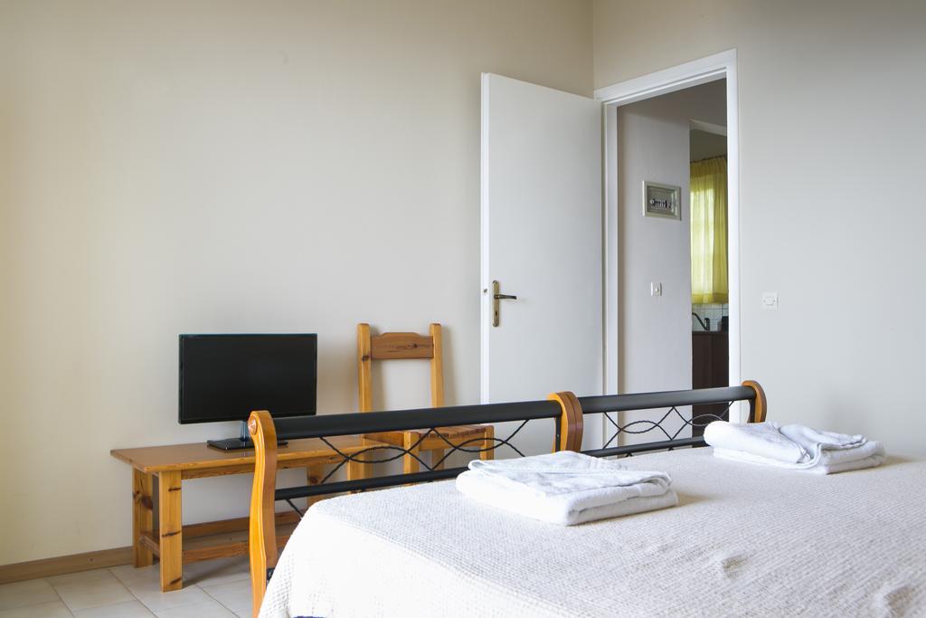 Irena Studios & Apartments Svoronata Eksteriør bilde